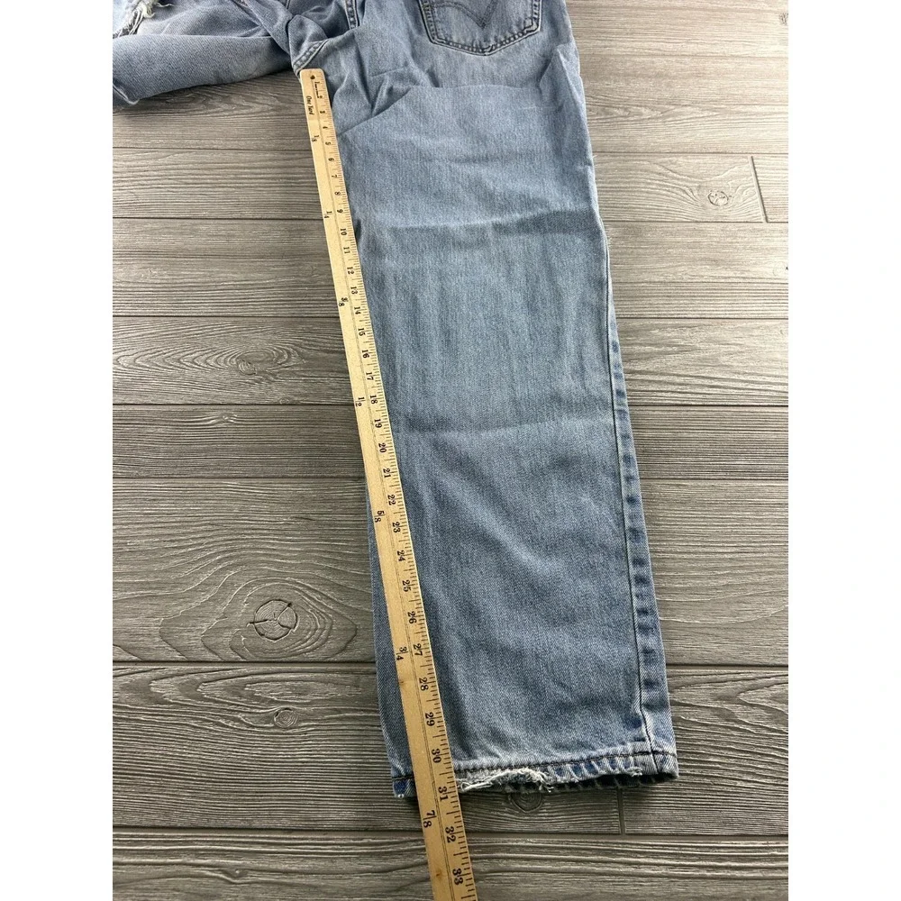 Levis 550 Relaxed Fit Jeans Light Wash Blue Denim Mens 36X32 Vintage Style
